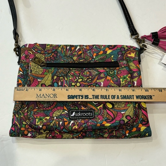 SAKROOTS NWT Artist Circle Rainbow Spirit Desert Polyester Adjustable Crossbody - Picture 5 of 8